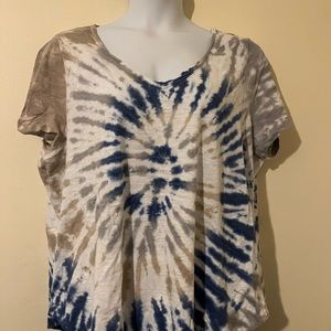 🟢NWT-Arna York Blue/Gray/White Tie-Dye top. 100% cotton.